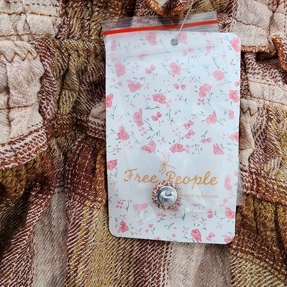 Free People Blush Plaid Smocked Ruffle Top Sz S NWT Boho Cottagecore - Picture 7 of 11